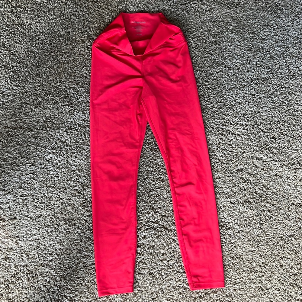 Red leggings size small Carbon 38